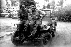 Ο Frankie στο τζιπ